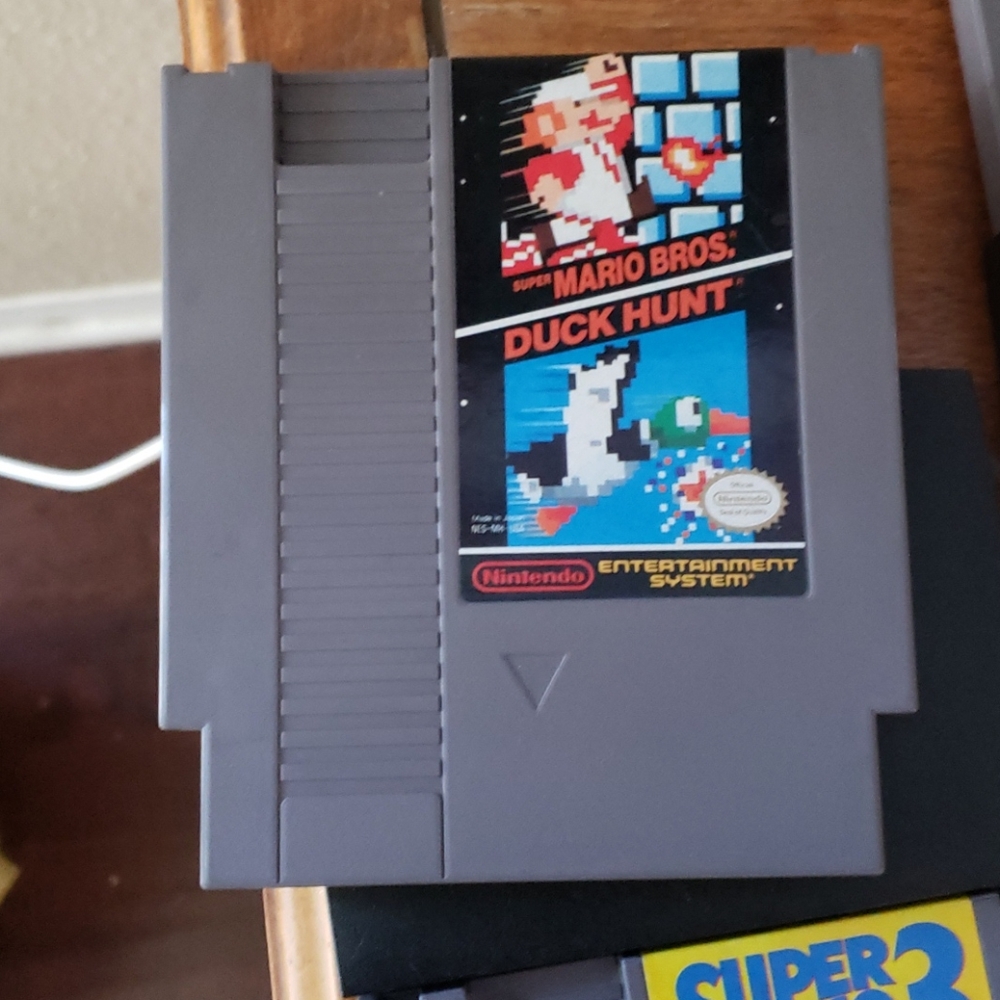 Nintendo - Picture 2 of 2